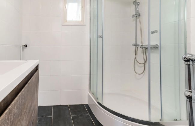 Idyllic Holiday Home in Ooltgensplaat on the Water - Foto 14