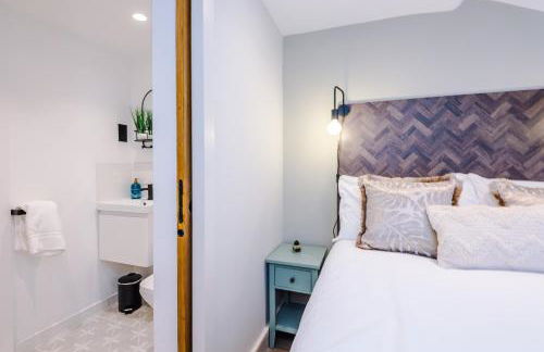 Foden's House by YourStays - 2 Bedroom Cottage in Sandbach with gorgeous dining room extension, High end finish - Foto 35