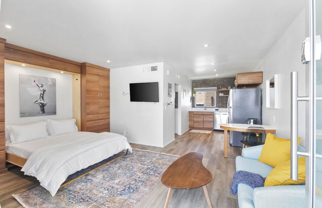 Modern Designer Studio with Pool - Foto 5