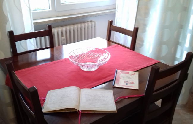 Arona-lake Maggiore Apartment in Quiet Area Suitable for Families - Foto 9