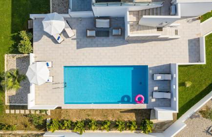 ASTERIA PEARL VILLA 2 with Rooftop Jacuzzi - Foto 2