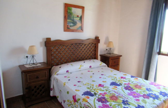 Chalet Huerta 1 con piscina y paddle - Photo 5