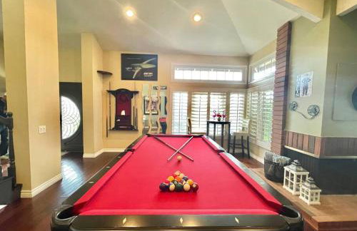 Stunning Panoramic Waterfront Pool Home Escape - Foto 49