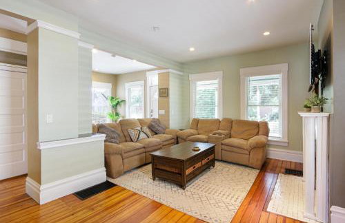 Home with Garage, Hot Tub, near OSU & Short North - Photo 10