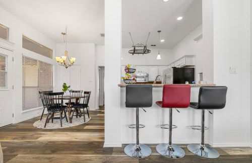 Frisco Escape Oasis Home w/Spa - Foto 11