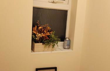 Captivating 3-Bed House in Kent - Photo 22