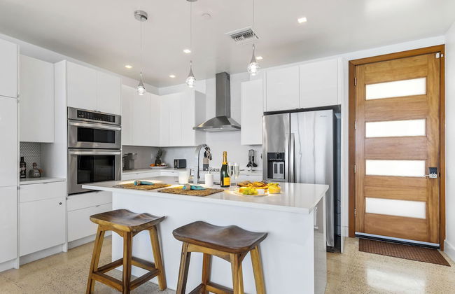 Lighthouse Point Residences - Photo 58