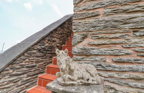 Coach House - Photo 31