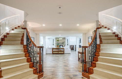 Game Rooms and Gym! Luxe Great Falls Estate - Foto 18