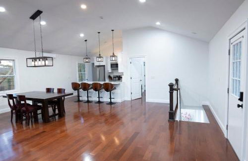 Modern Retreat Poconos 3BR Fire Pit Skiing - Foto 11