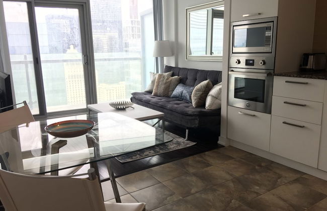 TO Stays - York and Lakeshore - Foto 20