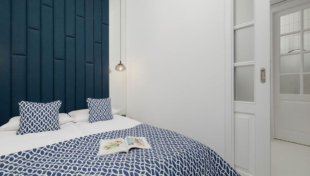 Air Conditioning & Balcony by Renters - Foto 2, Habitación