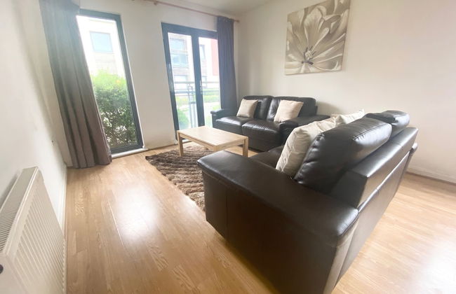 Sea Breeze Retreat in Swansea - Photo 25