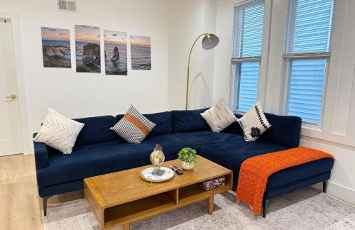 Modern 3BR Home | Chic & Cozy | 30 Min NYC Access - Foto 36