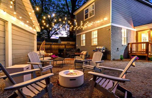 Hot Tub & Pool Table Mins to Beale Renovated - Foto 1