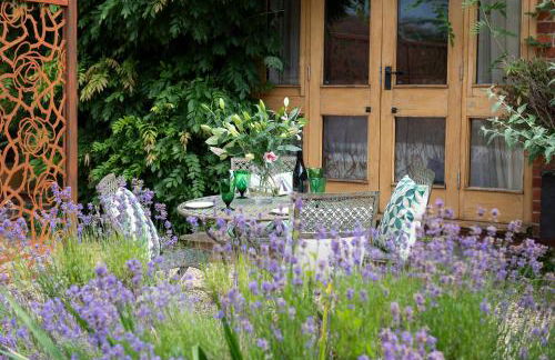 The Clock Tower & Dairy - Two x 2 Bed Barns with Indoor Pool - Photo 37