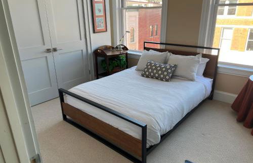 Penthouse Apartment Overlooking Downtown Mall - Foto 18