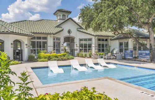 Landing Beautiful 2BD in Bee Cave - Photo 23