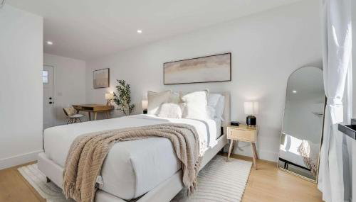 Brand New Apt w Parking Blocks from Downtown- C - Foto 3