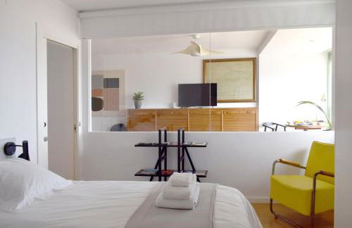 Stylish well-connected beachfront flat - Foto 32