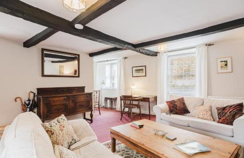 Charming Cotswolds Retreat in the Heart of Dursley - Foto 7