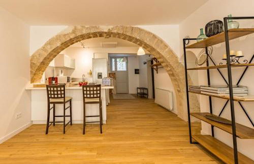 ALMA F2 hypercentre 1min cathédrale saint Pierre 3 min Tram Charme ancien & confort moderne Netflix - Foto 9