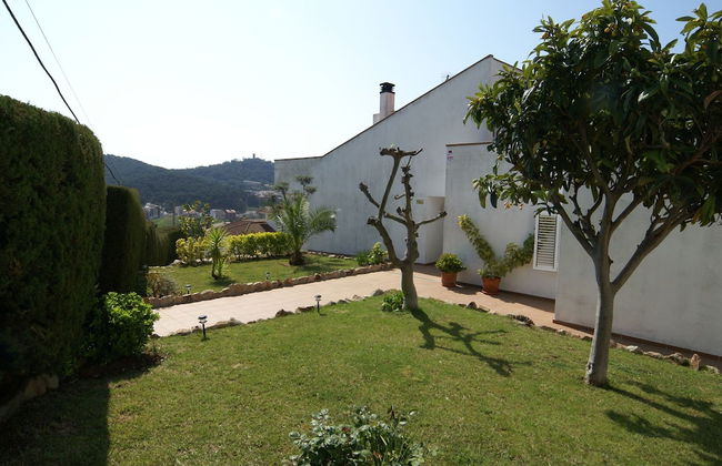 Spacious Holiday Villa With Private Swimming Pool and Various Terraces in Blanes - Photo 22
