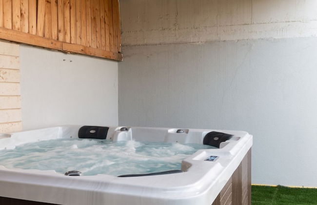 Huge Pampering Villa 5 BR with Jacuzzi - Foto 54