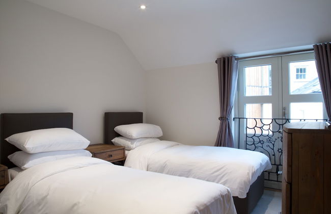 Railway Apartments - Photo 13