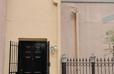 Historic Garden Studio, Steps from Pulaski Square - Foto 2