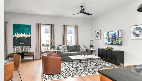 Side-by-Side Homes with Hot Tubs - Sleeps Over 20 Guests - Foto 3