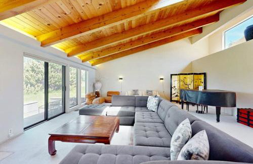 Whale Tales - Photo 2