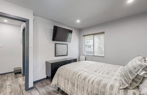 Modern Mountain Retreat - Foto 22