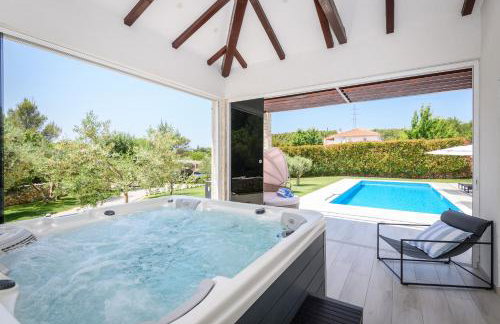 Villa Stella - heated pool, jacuzzi & sauna - Foto 35