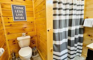 New! Indoor Pool/PS 5/Hot tub/Parkway - Foto 28