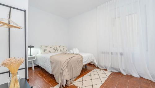 Milenial Immo Llotja Apartamento a 100 mts de la playa de Roses - Foto 5