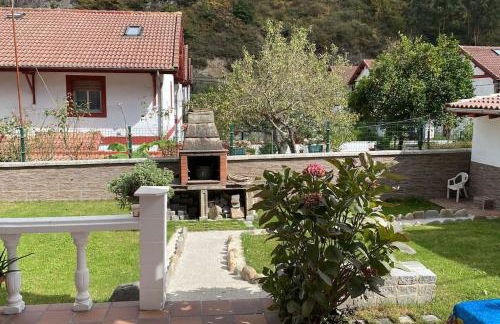 POSADA de BUSTIELLO,cercano a las estaciones de esquí - Foto 25