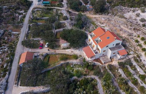 1 Bedroom Stunning Apartment In Kneze - Photo 12