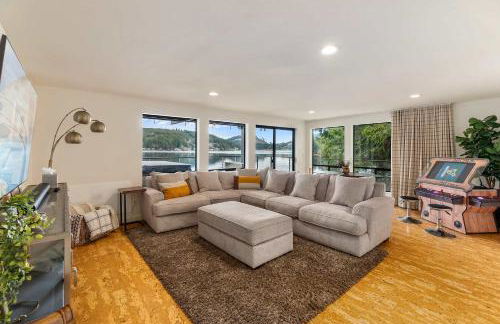 Lakefront Luxury Stunning Views Dock Hot Tub - Foto 9