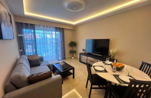 Appartement moderne 3 pièces climatisé avec balcon, plage à 2 min - Photo 1