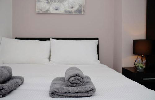 1FG Dreams Unlimited Serviced Accommodation- Staines - Heathrow - Foto 24