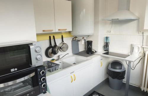 Mistral gagnant ! T1 calme avec vue, parking, télétravail, Wi-Fi, proche CV et gare - Foto 10