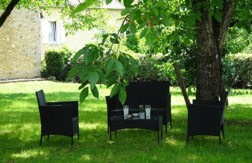 Domaine avec piscine à Milhac dans le Lot 4 étoiles 2 gîtes - Foto 44