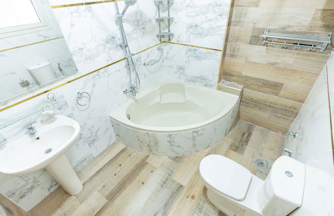 Oak Orchid Opulent 2 BR Apartment with Walk-in Closet - Foto 34