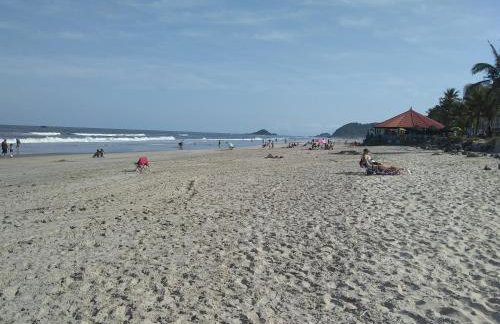 Apartamento à 50 metros da praia - Itanhaém - Foto 1