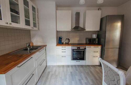 La Cure grand appartement familial 3 chambres avec terrasse et parking à 10 minutes de Colmar - Foto 16