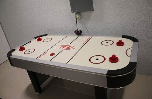 Casa Sevilla, heated pool, sleeps 9, 4B3B - Foto 53