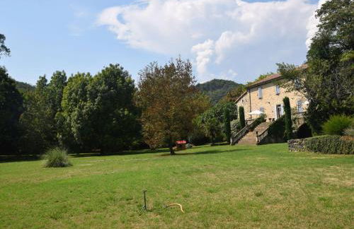 Holiday Home in Ardèche near Château de Ventadour - Foto 17