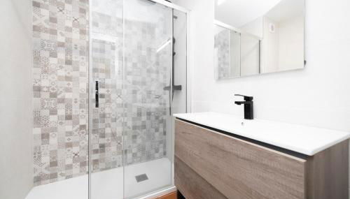 Beach flat with terrace - Foto 4, Shower