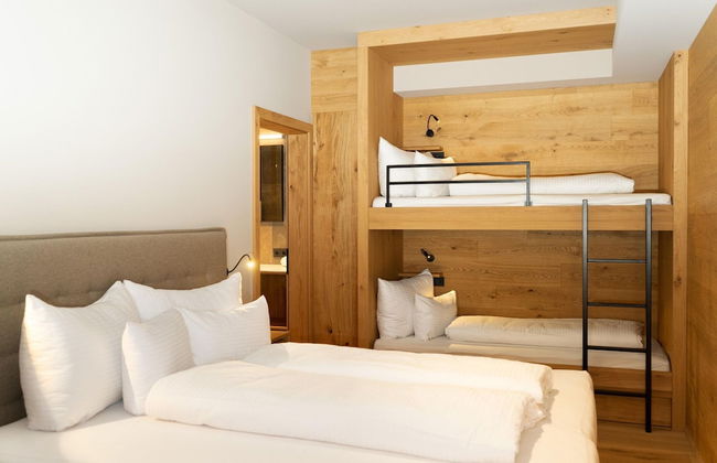 Apartment in Schrocken Near Ski Arlberg - Photo 5